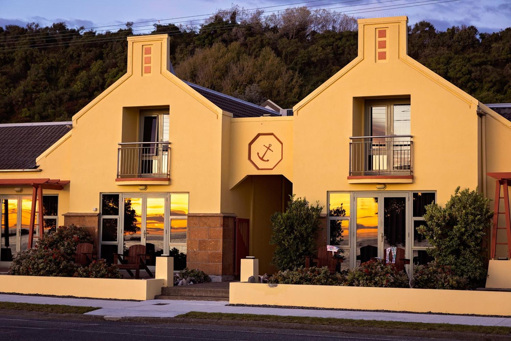 The Anchor Inn Beachfront Motel Kaikoura Dış mekan fotoğraf