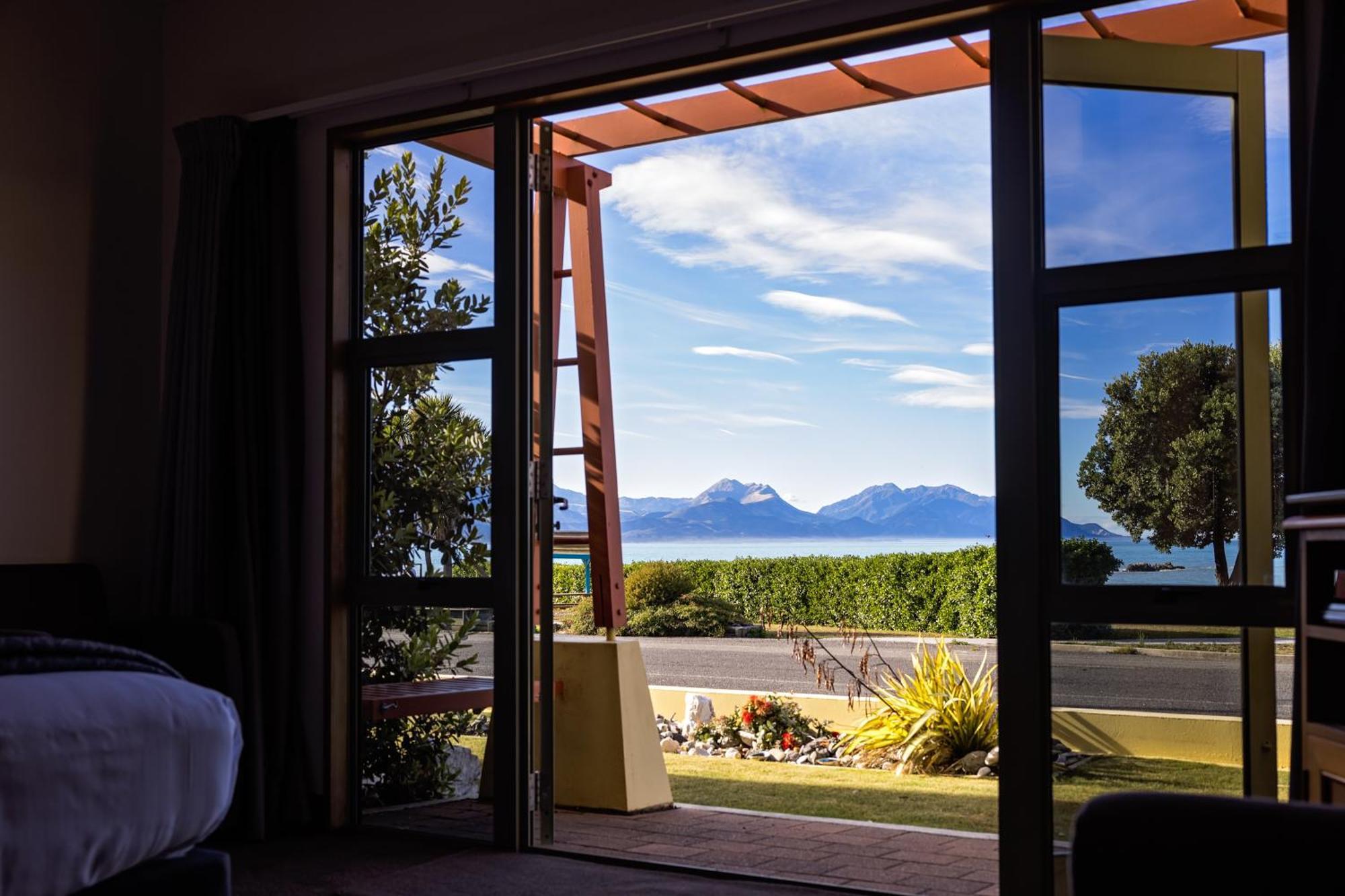 The Anchor Inn Beachfront Motel Kaikoura Dış mekan fotoğraf